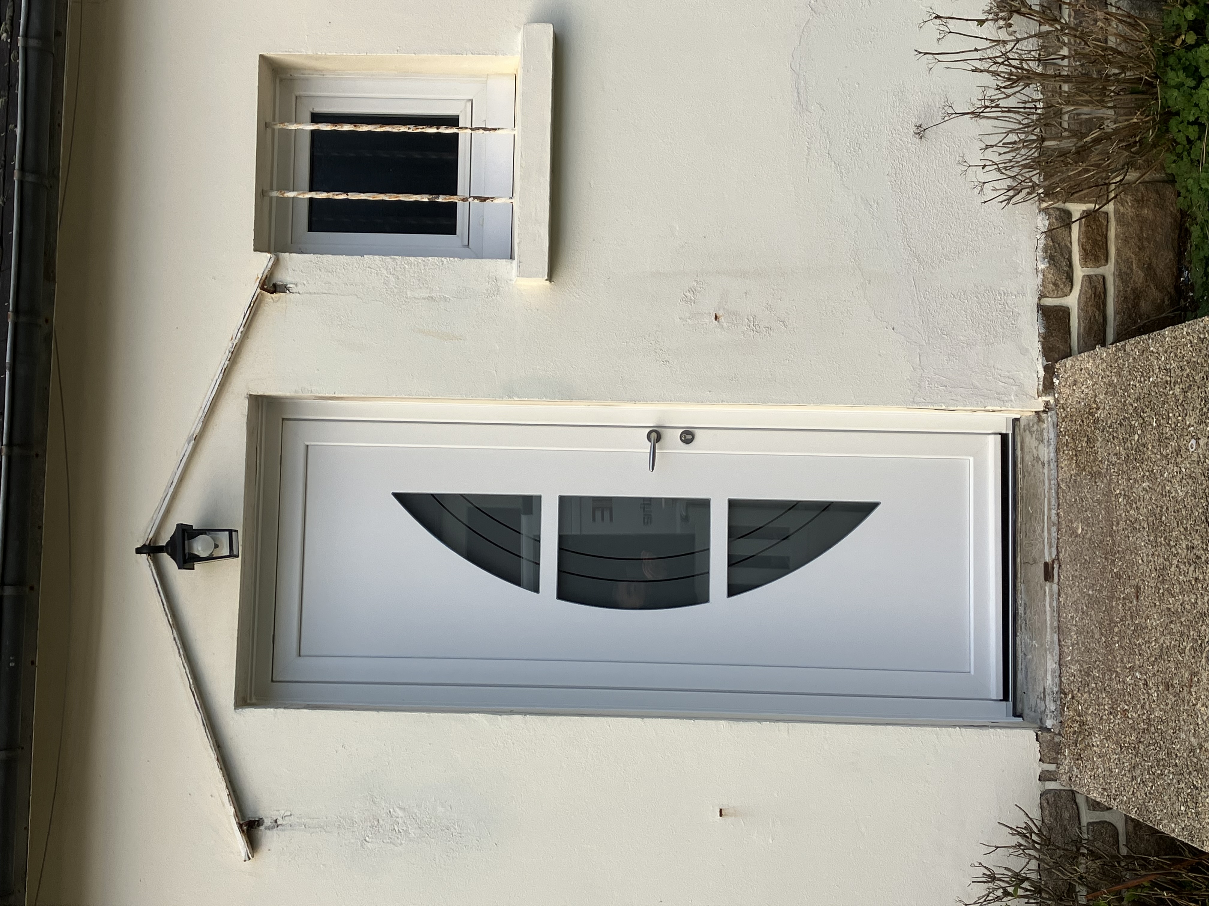 installation porte de garage cleguerec